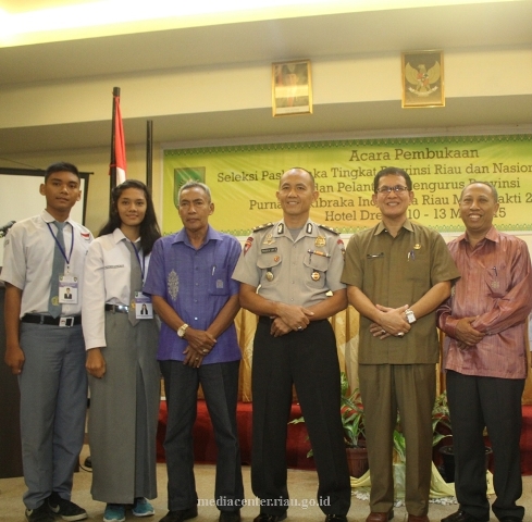 Siswi SMA Taruna Andalan Pelalawan Terpilih Jadi Pasukan Paskibraka Nasional 2015